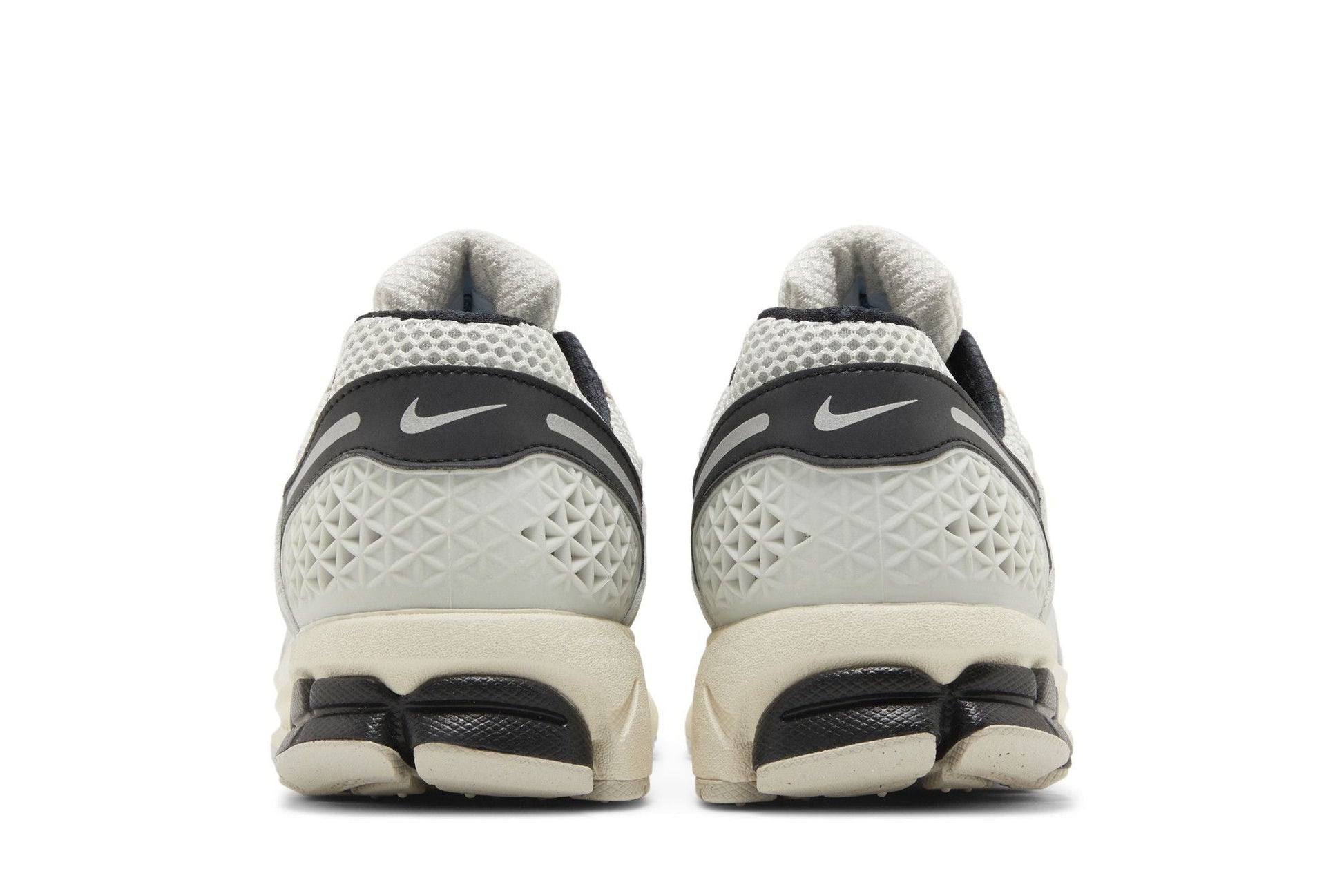 Nike Zoom Vomero 5 Supersonic Light Bone Black