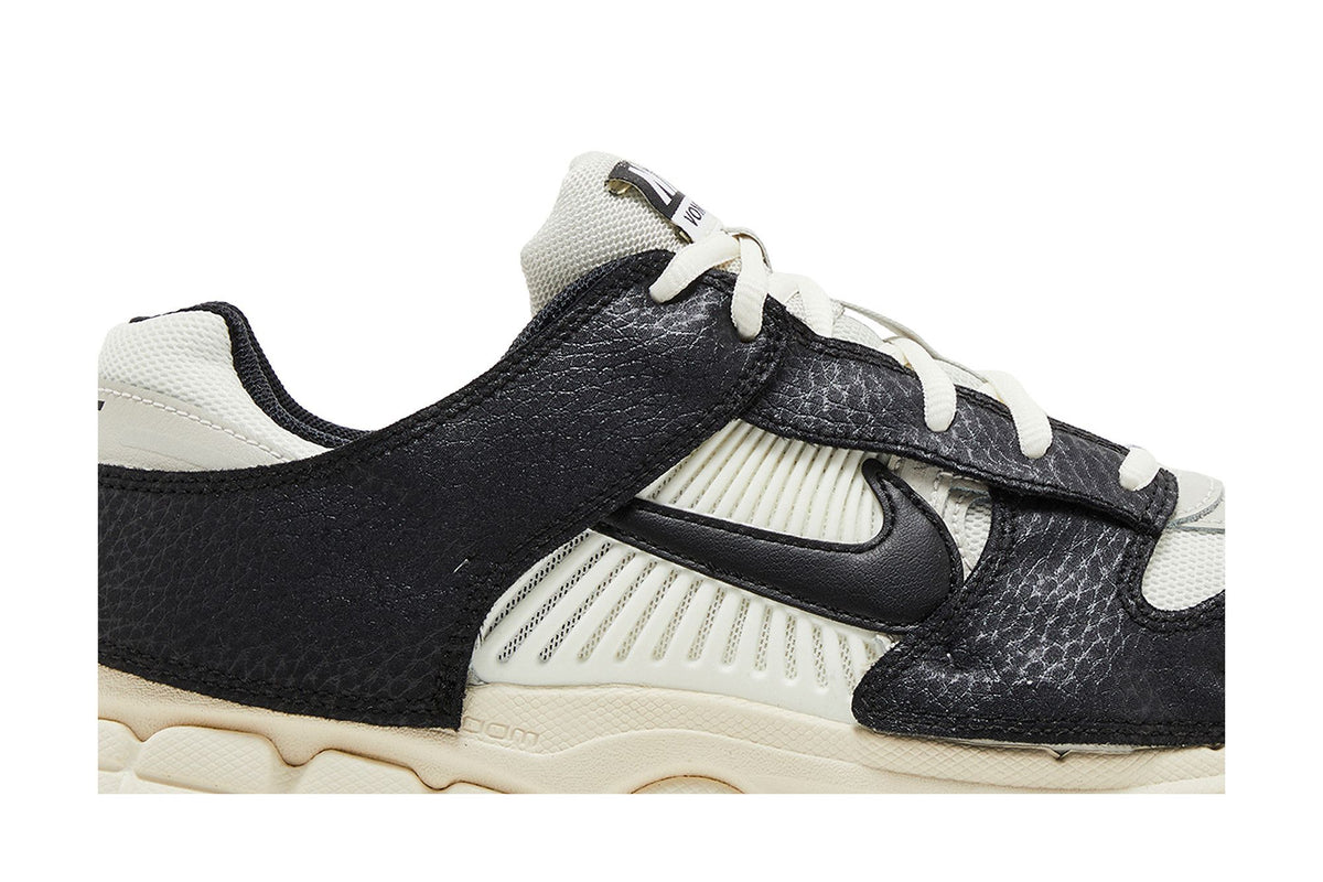 Nike Zoom Vomero 5 Timeless Panda Dunk