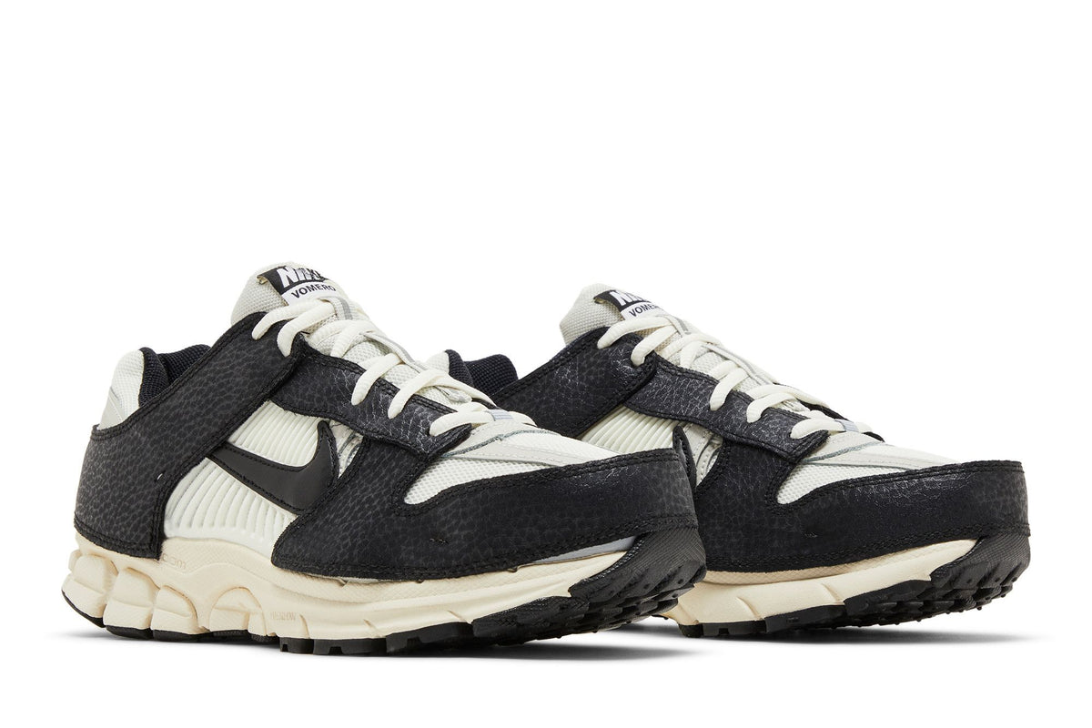 Nike Zoom Vomero 5 Timeless Panda Dunk