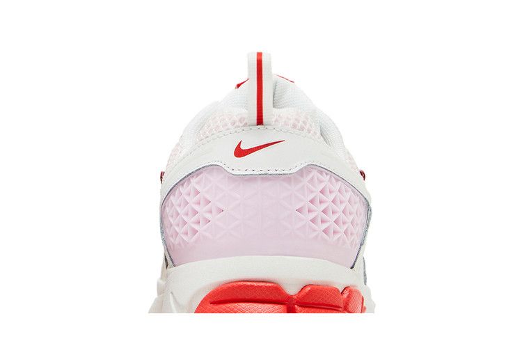 Nike Zoom Vomero 5 Valentine's Day