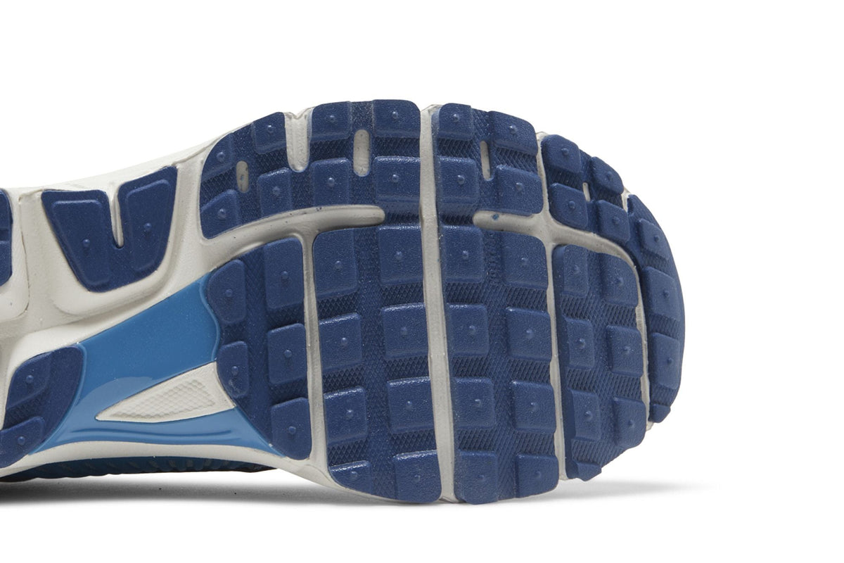 Nike Zoom Vomero 5 Worn Blue