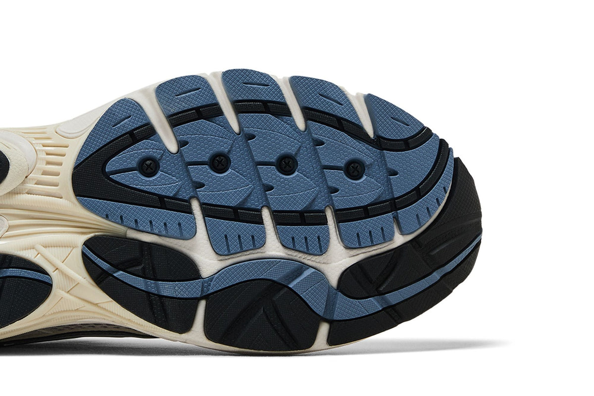 Saucony ProGrid Omni 9 Tomorrow, Meet Yesterday Pack Blue