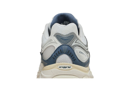 Saucony ProGrid Omni 9 Tomorrow, Meet Yesterday Pack Blue