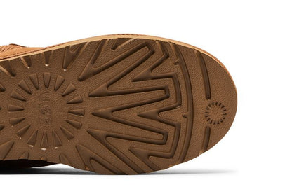 UGG Lowmel Chestnut