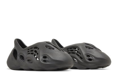 Yeezy Foam RNNR Onyx