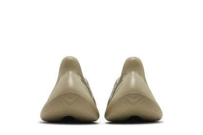 Yeezy Foam RNNR Stone Salt