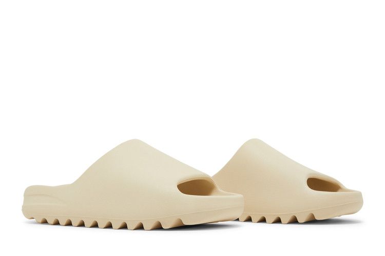 Yeezy Slide Bone (Restock Pair)