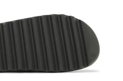 Yeezy Slide Dark Onyx