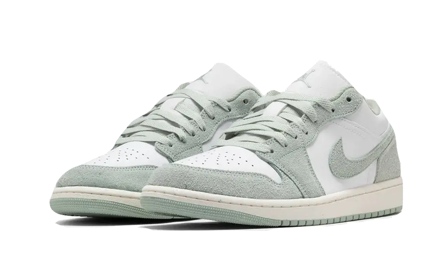 Air Jordan Air Jordan 1 Low SE White Seafoam - FN9137-131