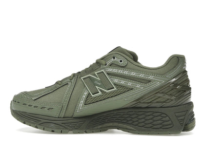 1906R Primaloft Dark Olivine Silver Metallic - U1906ROG
