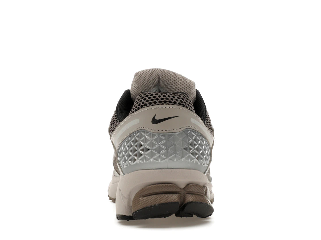 Zoom Vomero 5 College Grey Cave Stone - FB9149-005