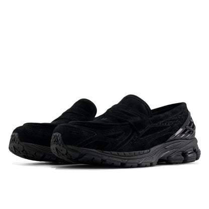1906L Black Suede