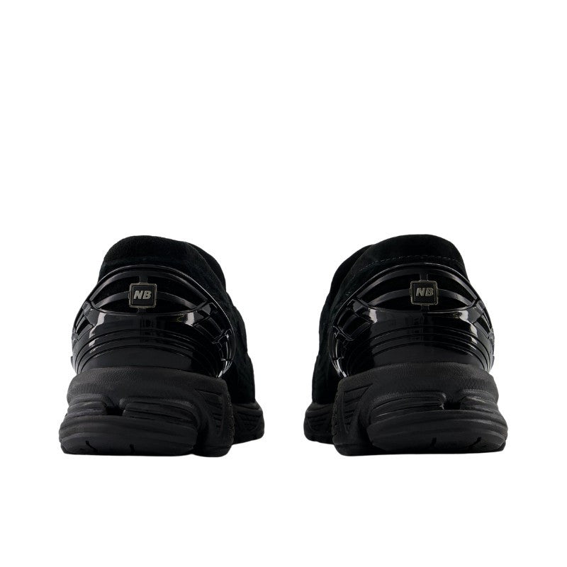 1906L Black Suede