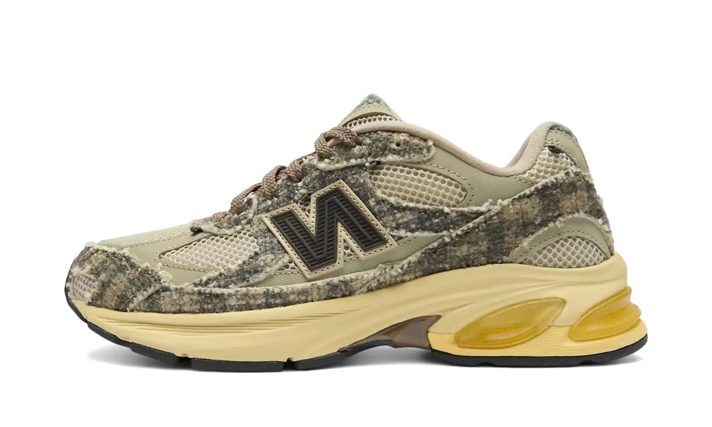 2010 Joe Freshgoods Bag Lady - U2010JG1