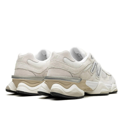 9060 Sea Salt Moonbeam