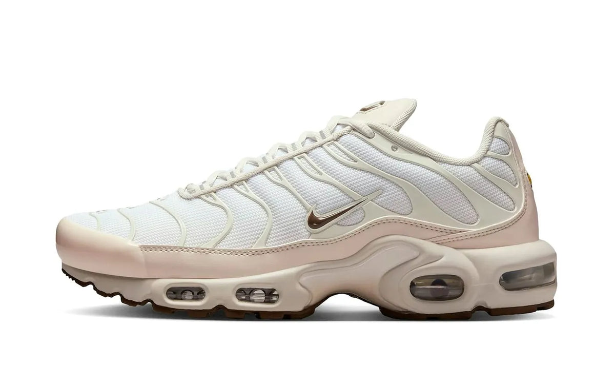 Air Max Plus SE Light Orewood Brown - IO0657-100
