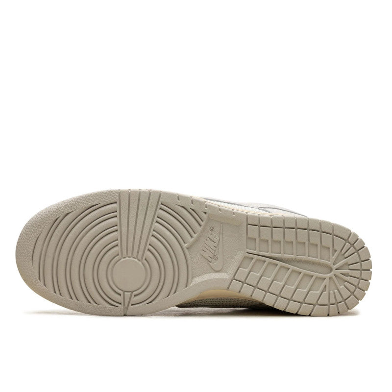 Dunk Low Phantom