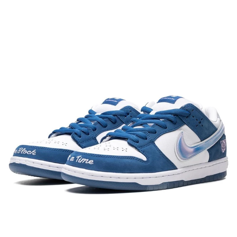 SB Dunk Low Born x Raised One Block At A Time