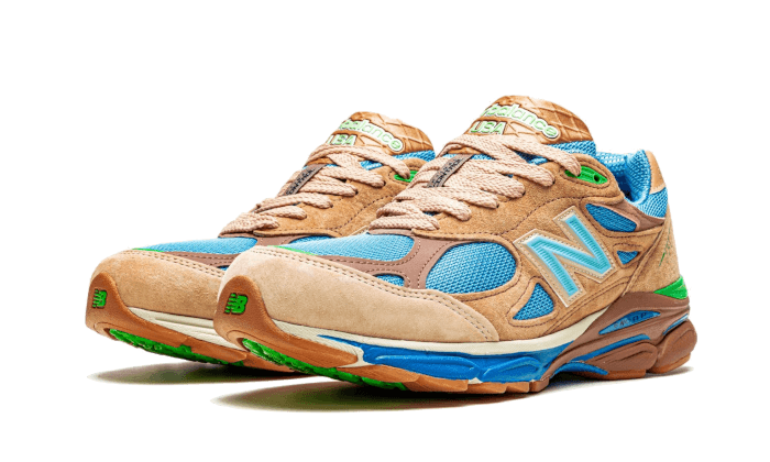 990-v3-joe-freshgoods-outside-clothes-basketsold