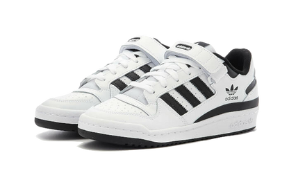 forum-low-white-black-basketsold