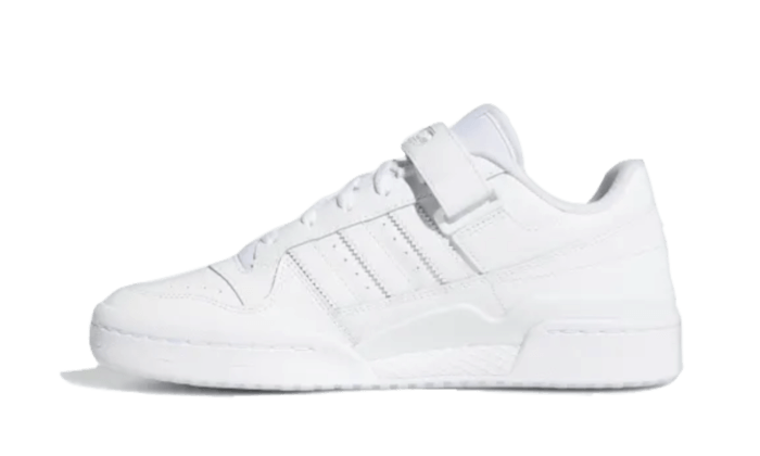 forum-low-triple-white-basketsold