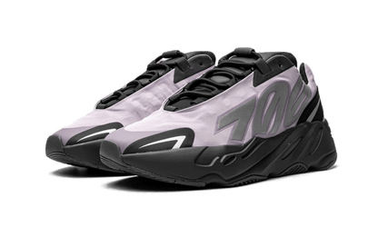 yeezy-700-mnvn-geode-basketsold