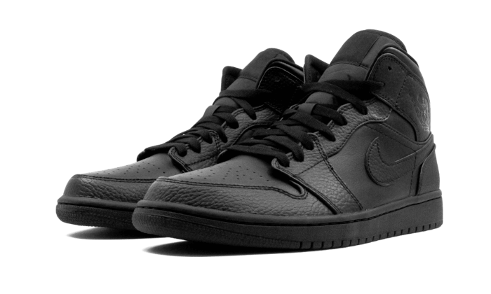 air-jordan-1-mid-triple-black-basketsold