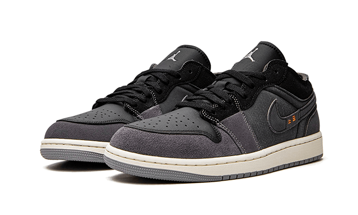 air-jordan-1-low-inside-out-black-basketsold