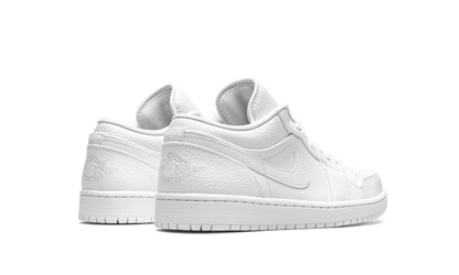 air-jordan-1-low-triple-white-basketsold