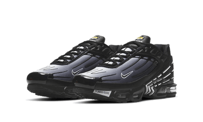 air-max-plus-3-black-white-basketsold