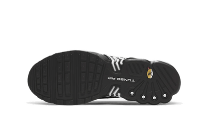 air-max-plus-3-black-white-basketsold