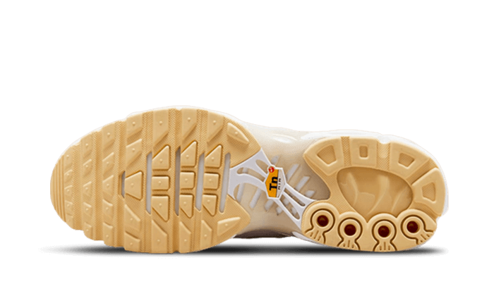 air-max-plus-prm-sanddrift-basketsold