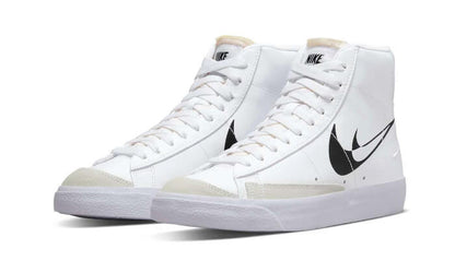 blazer-mid-77-double-negative-white-black-basketsold