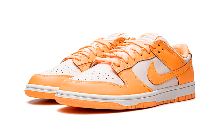 dunk-low-peach-cream-basketsold