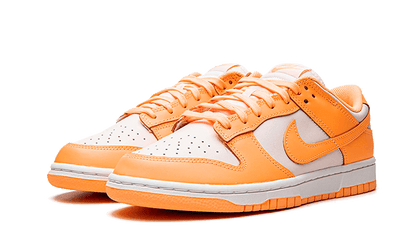 dunk-low-peach-cream-basketsold