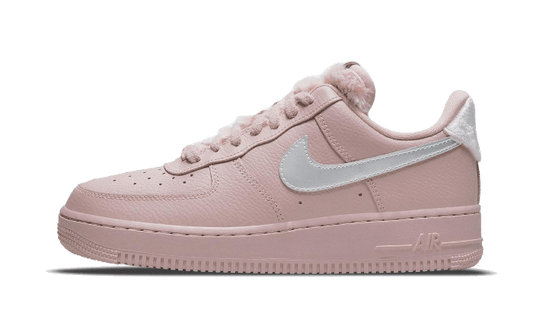 air-force-1-low-pink-sherpa-basketsold