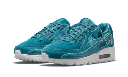 air-max-90-lucky-charms-ash-green-basketsold