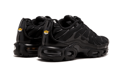 air-max-plus-triple-black-basketsold