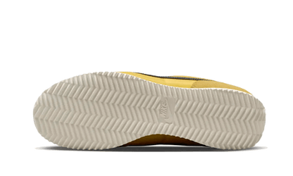 cortez-vivid-sulfur-basketsold