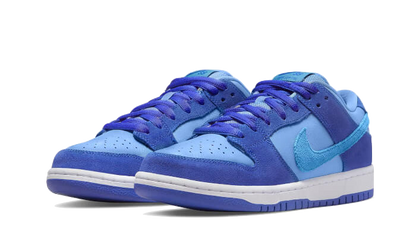 sb-dunk-low-blue-raspberry-basketsold