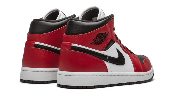 air-jordan-1-mid-chicago-black-toe-basketsold