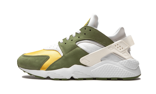 air-huarache-stussy-dark-olive-2021-basketsold