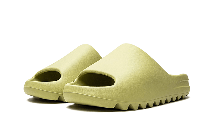 yeezy-slide-resin-restock-pair-basketsold