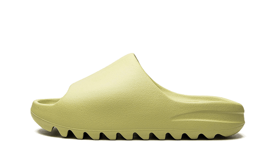 yeezy-slide-resin-restock-pair-basketsold