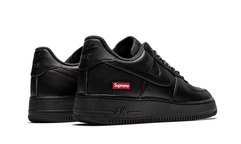 air-force-1-low-black-supreme-basketsold