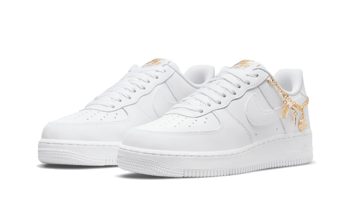 air-force-1-low-lx-lucky-charms-white-basketsold