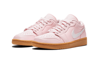 air-jordan-1-low-arctic-pink-gum-basketsold