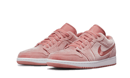 air-jordan-1-low-se-pink-velvet-basketsold