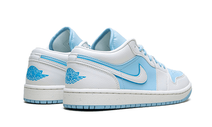 air-jordan-1-low-se-reverse-ice-blue-basketsold