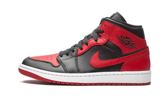 air-jordan-1-mid-banned-2020-basketsold